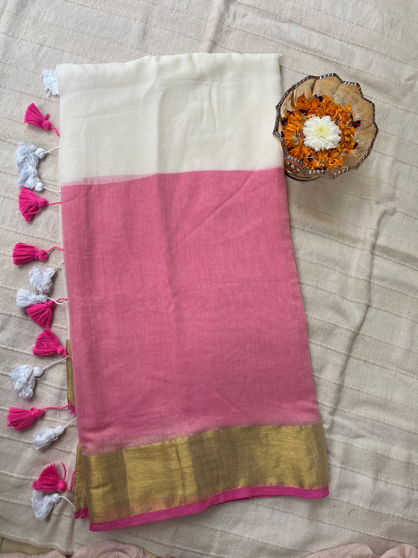 Zari Mul Cotton Saree - Off-White and Pink (No Blouse piece)