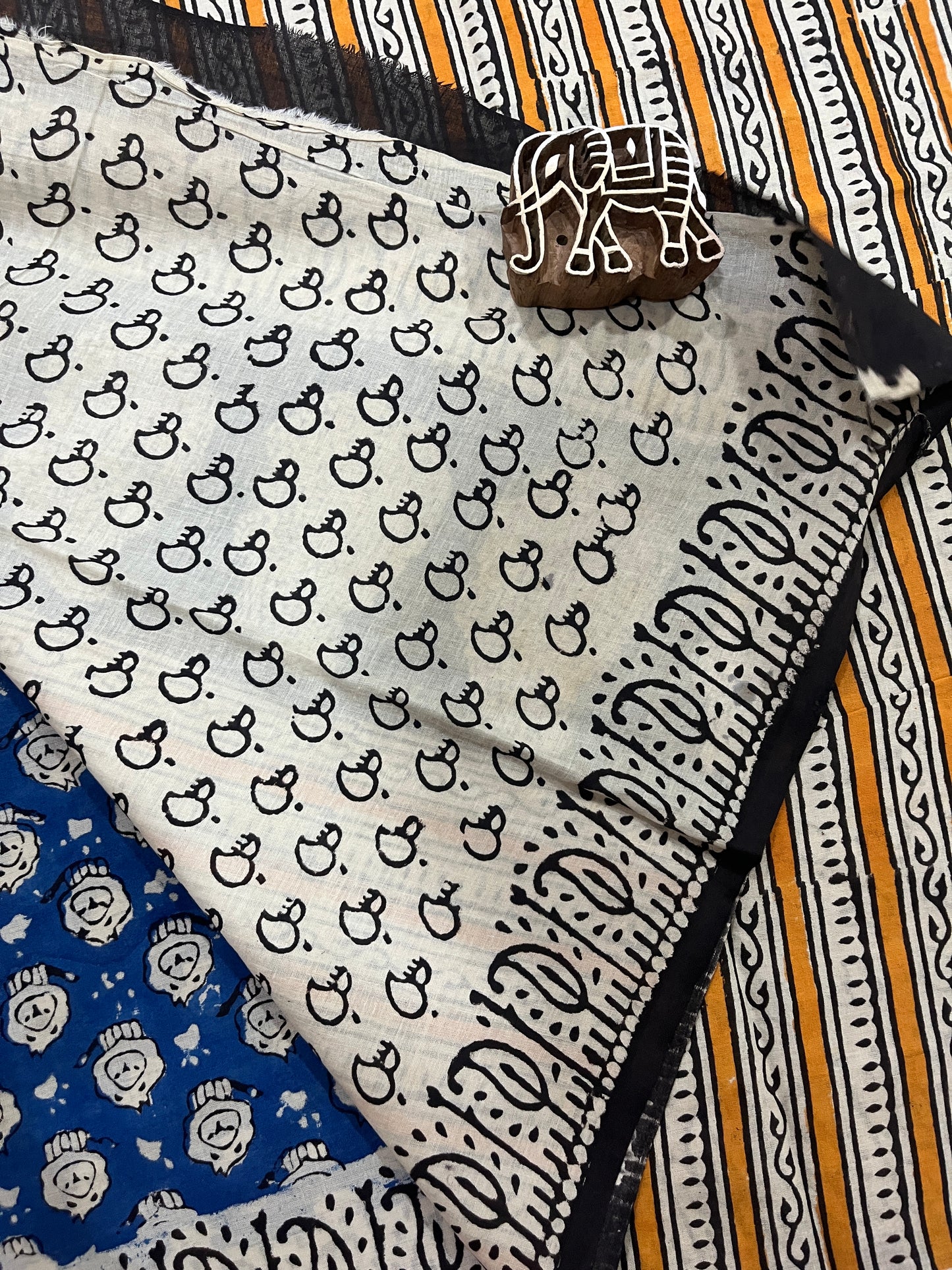 Lion Handblock Mul Cotton Saree - Blue