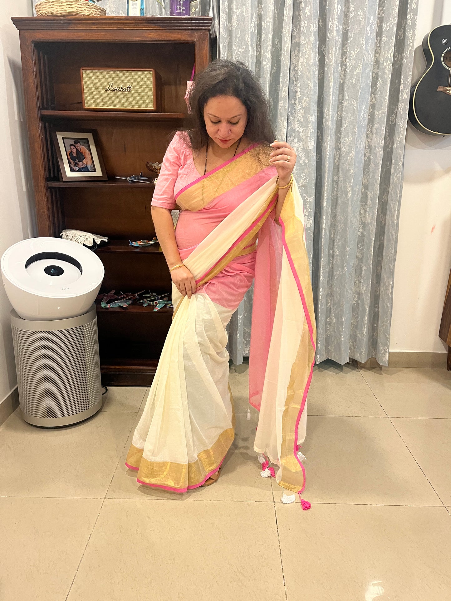 Zari Mul Cotton Saree - Off-White and Pink (No Blouse piece)
