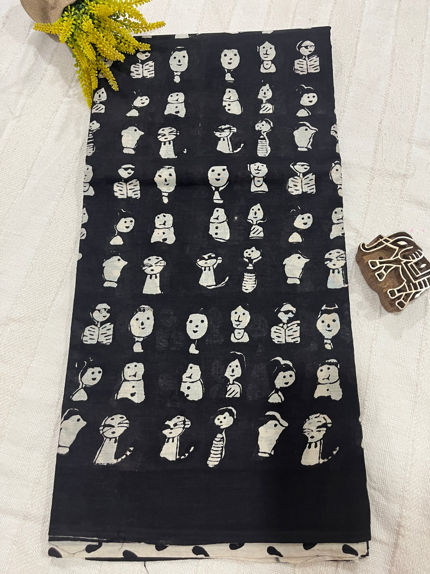 Quirk Max Figurine Handblock Mul Cotton Saree - Black