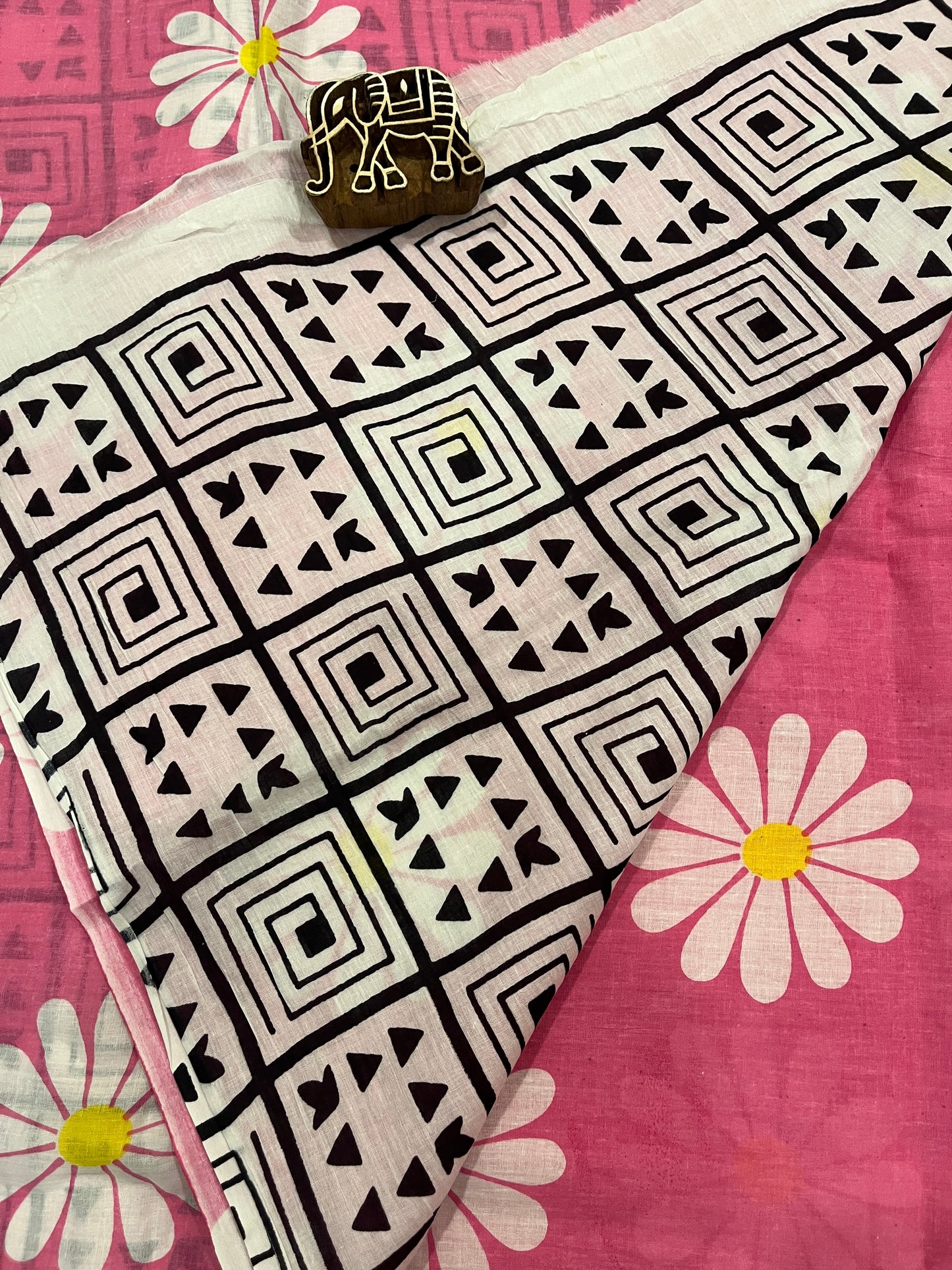 Pink Flower Print Running Mul Cotton Saree