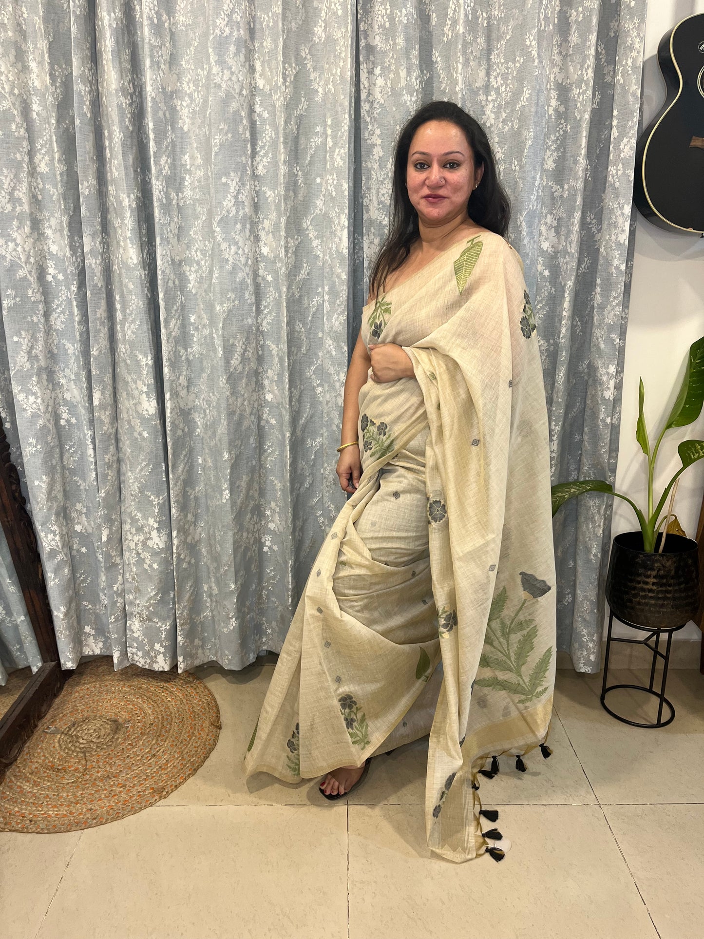Chanderi Cotton Jamdani Saree - Black Flower Weaving