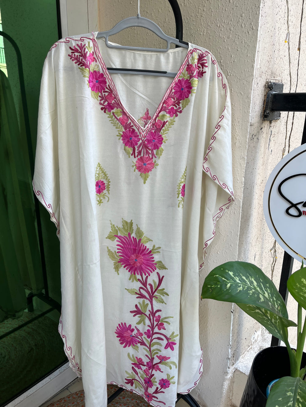 Crush Cotton Aariwork Kaftan - White