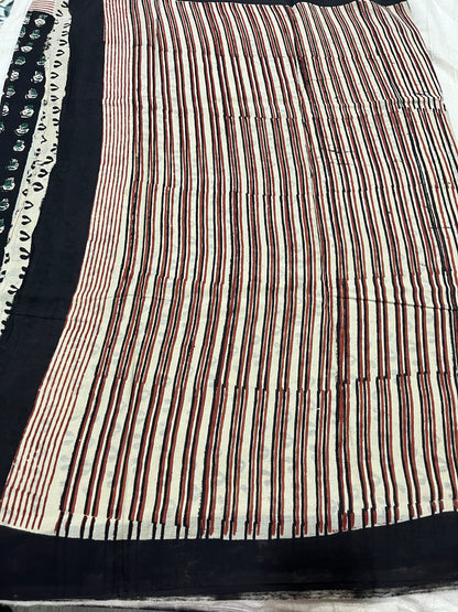 Quirky Figurine Half & Half Mul Cotton Saree - Black & White