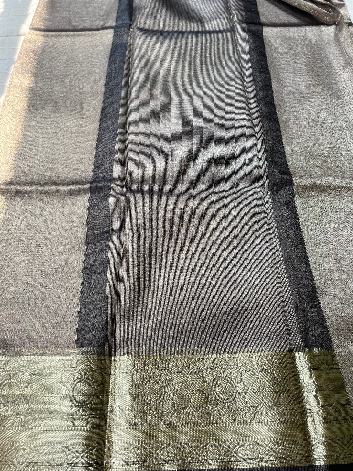 Banarsi Tissue Saree - Metallic Grey