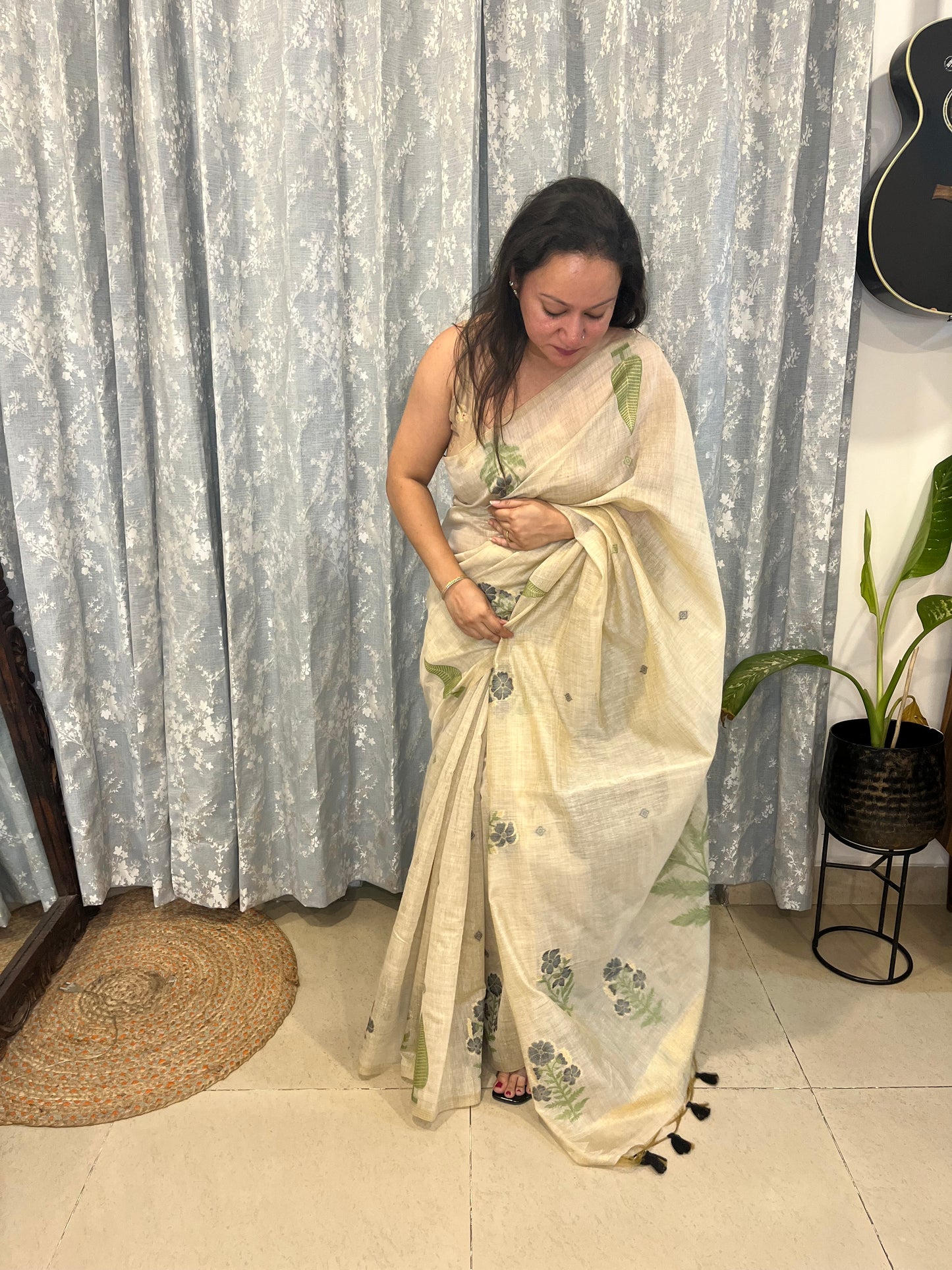 Chanderi Cotton Jamdani Saree - Black Flower Weaving