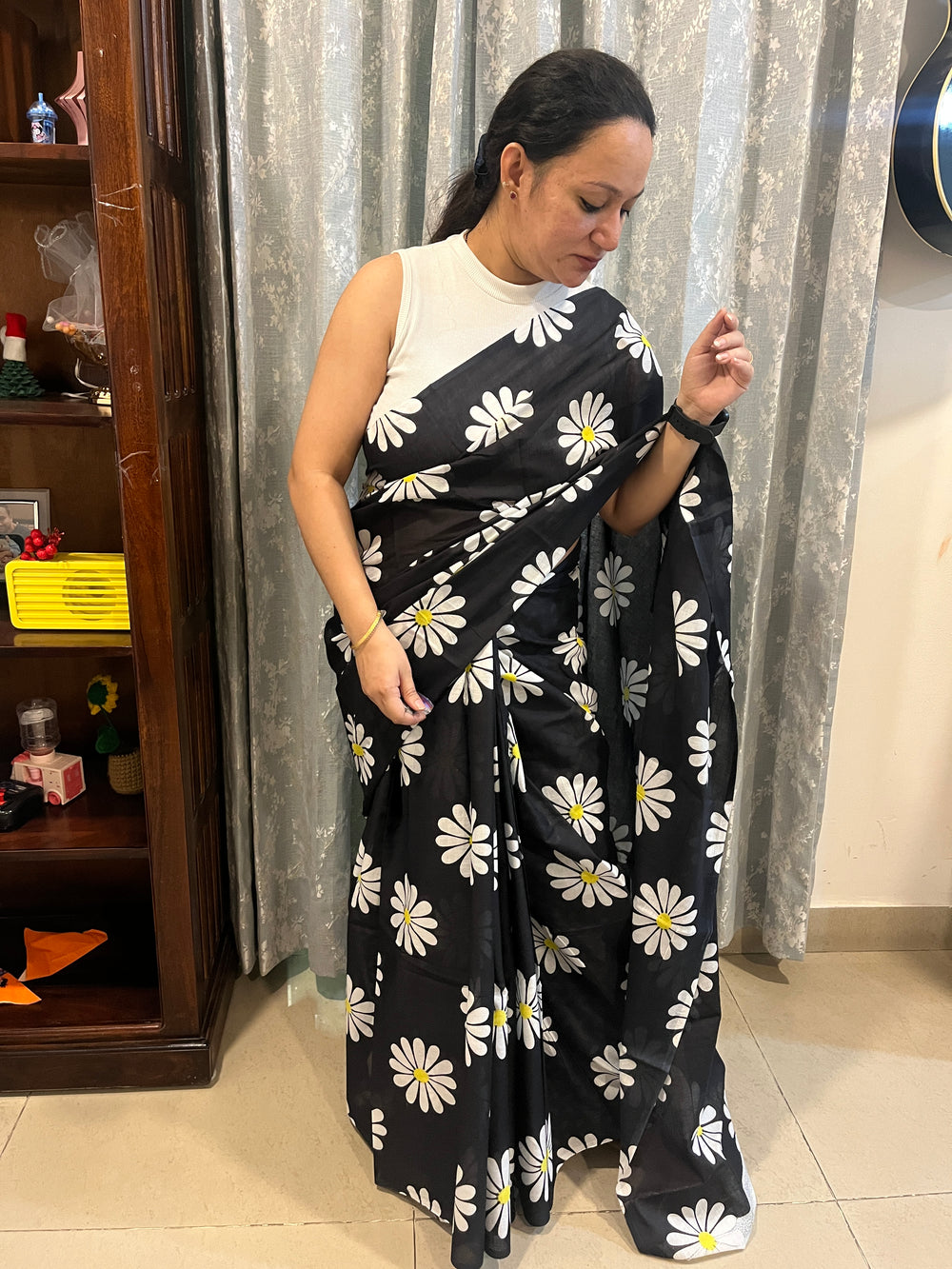 Black Flower Print Running Mul Cotton Saree